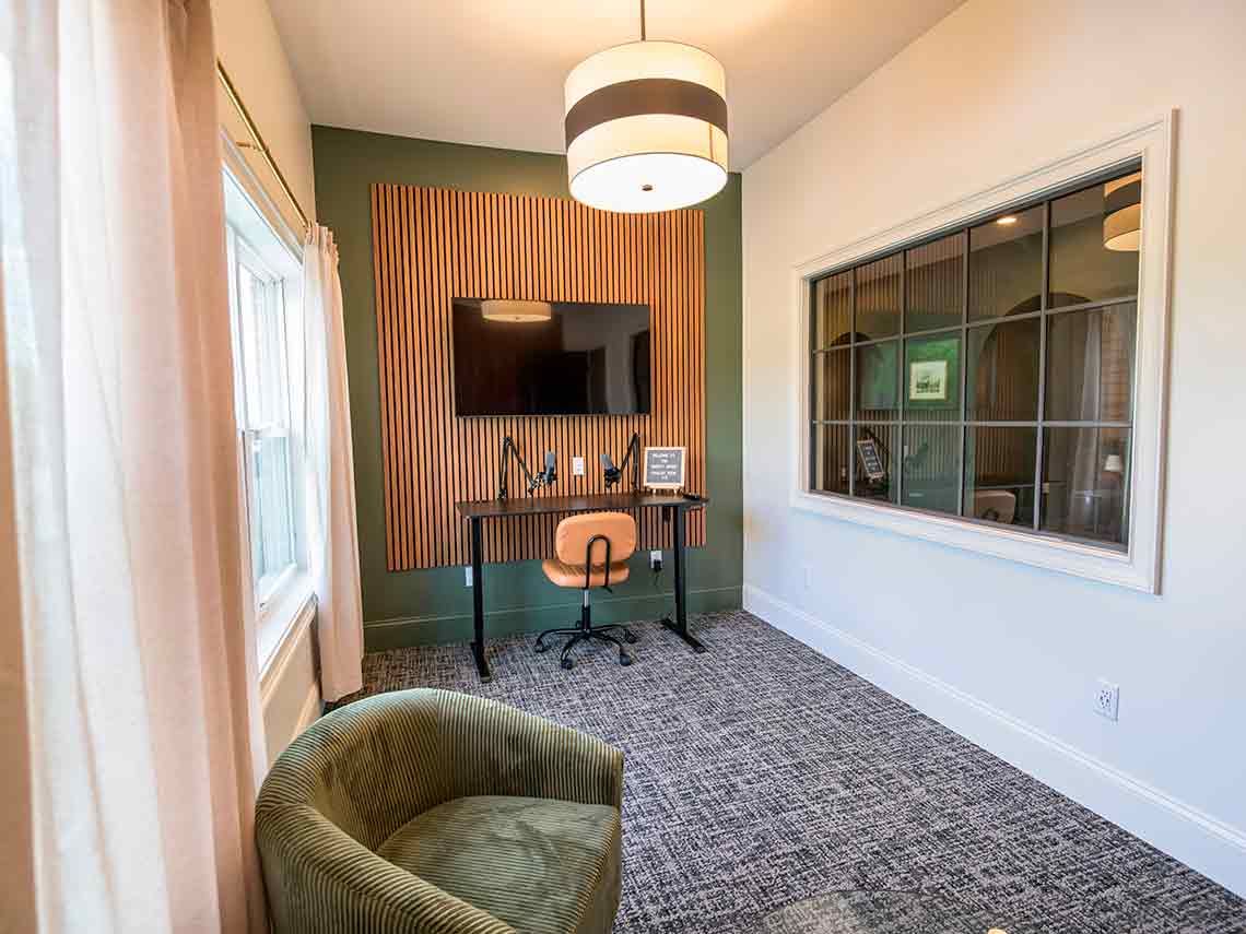 varsity-house-ball-state-student-apartments-housing-12