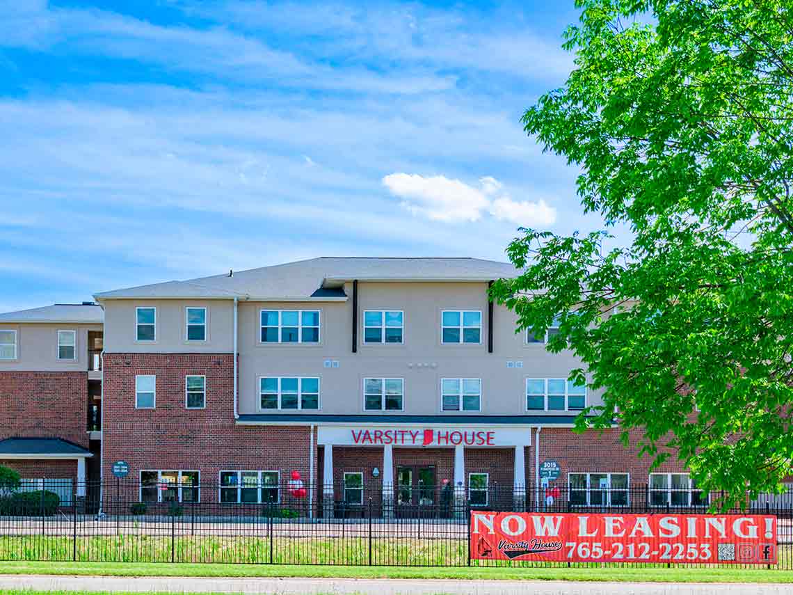 varsity-house-ball-state-student-apartments-housing-15