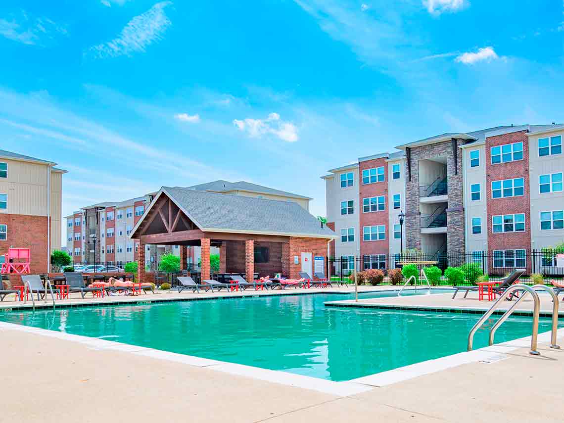 varsity-house-ball-state-student-apartments-housing-8